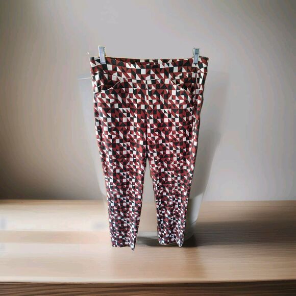 Travelers Collection By Chico's Geo Crepe Knit Ankle Pants Size 1 US M - Picture 4 of 11